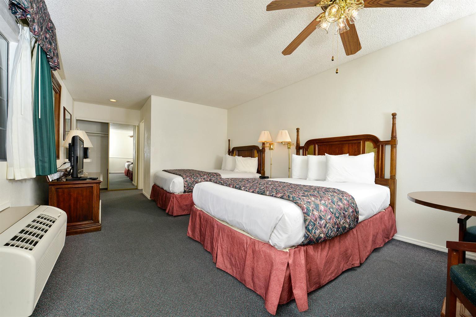 Americas Best Value Inn & Suites - Ланкастер Экстерьер фото