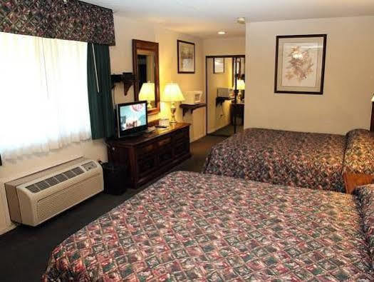 Americas Best Value Inn & Suites - Ланкастер Экстерьер фото